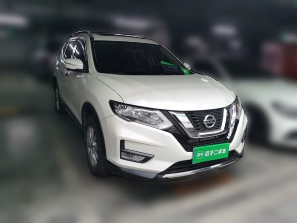 Nissan X-Trail 2017, 72100 км, за 7819 USD