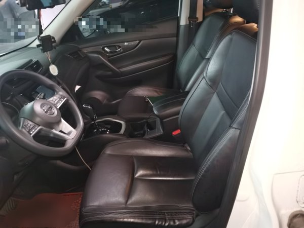 Nissan X-Trail 2017, 72100 км, за 7819 USD - фото 16