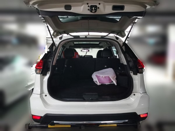 Nissan X-Trail 2017, 72100 км, за 7819 USD - фото 20