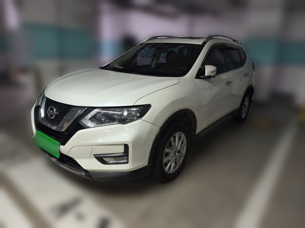 Nissan X-Trail · 2017 год