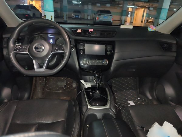 Nissan X-Trail 2017, 96900 км, за 8798 USD - фото 10