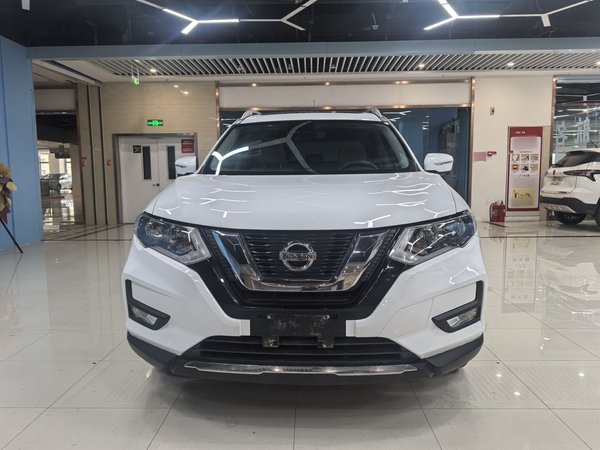 Nissan X-Trail 2017, 97500 км, за 10504 USD