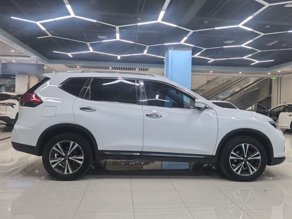 Nissan X-Trail 2017, 97500 км, за 10504 USD - фото 7