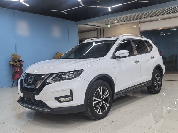 Nissan X-Trail 2017 2.5L CVT Luxury Edition 4WD, 2017 года