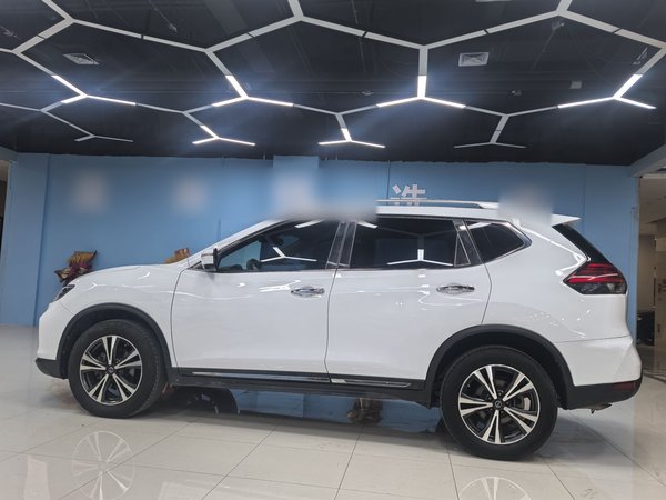 Nissan X-Trail 2017, 97500 км, за 10504 USD - фото 6