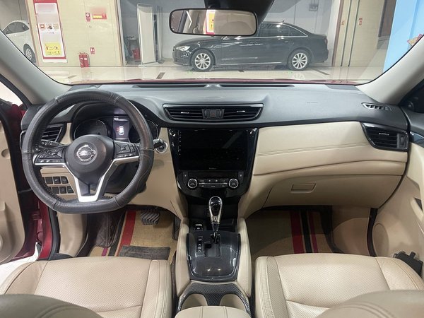 Nissan X-Trail 2017 2.5L CVT Luxury Edition 4WD, 2017 года