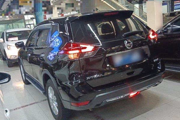 Nissan X-Trail 2021, 82300 км, за 13313 USD