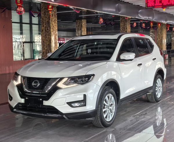 Nissan X-Trail · 2022 год