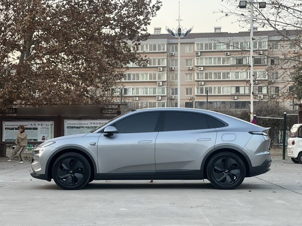 Onvo L60 2024, 10600 км, за 18726 USD