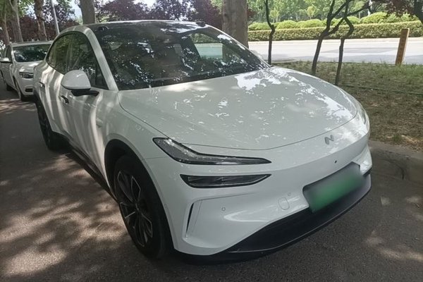 ONVO L60 2024, 17600 км, за 18461 USD