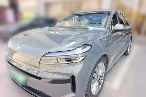 ONVO Luxeed L90 · 2025 год