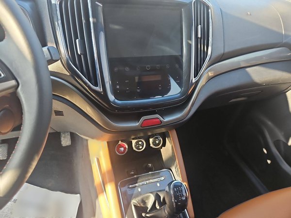 Grade
C
Used Oshan CX70 2017 CX70T 1.5T Manual High-Performance Edition, 2017 года