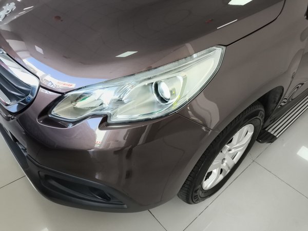Peugeot 2008 2014, 105300 км, за 4176 USD