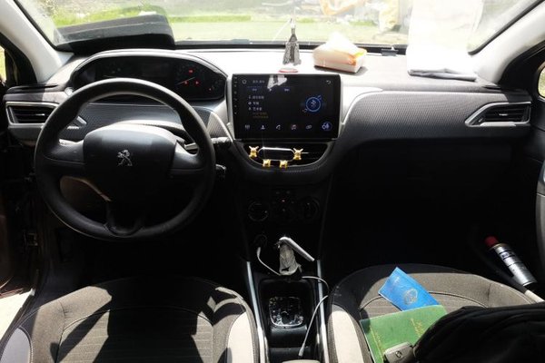 Peugeot 2008 2014, 108000 км, за 4813 USD - фото 6