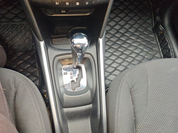 Peugeot 2008 2014, 113000 км, за 4145 USD - фото 15