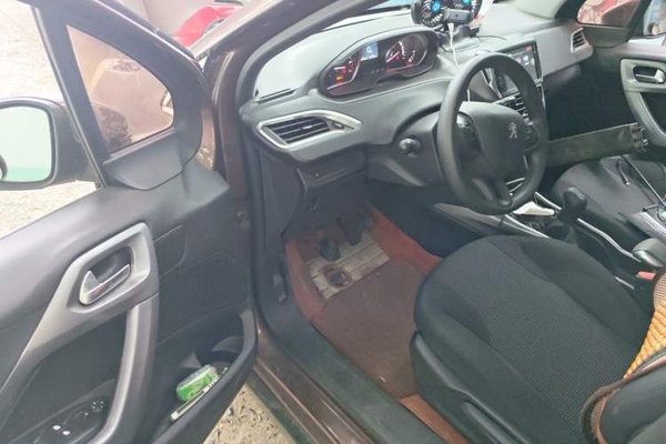 Peugeot 2008 2014, 56600 км, за 2597 USD - фото 16