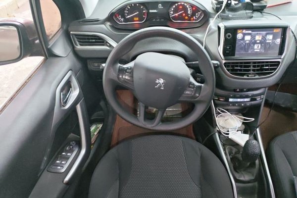Peugeot 2008 2014, 56600 км, за 2597 USD - фото 10