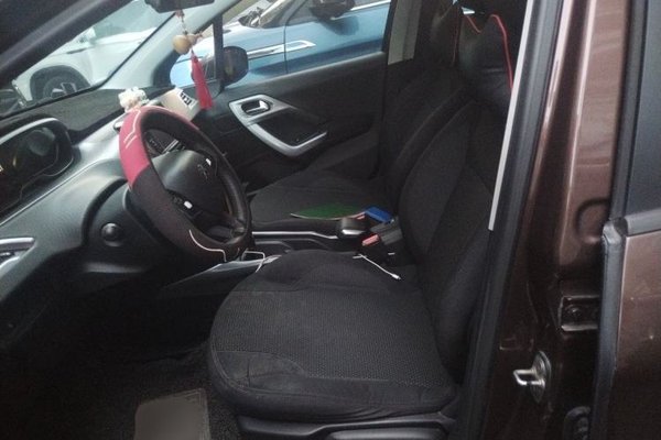 Peugeot 2008 2014, 62100 км, за 4083 USD - фото 13
