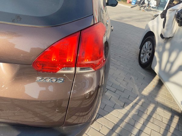 Peugeot 2008 2014, 85300 км, за 4310 USD - фото 8