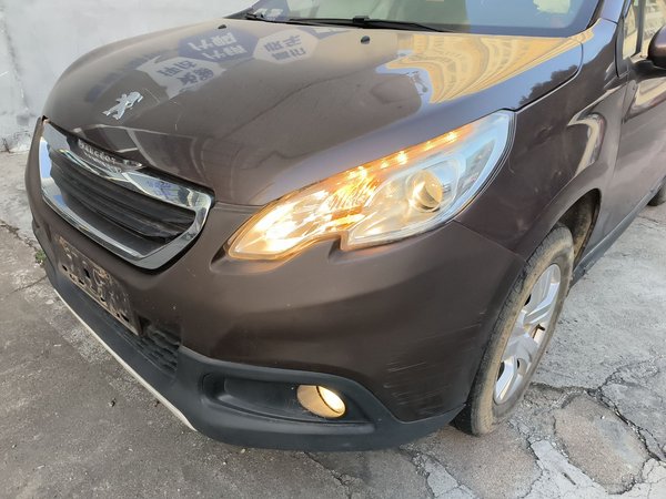 Peugeot 2008 2014 1.6L Manual Trend Edition, 2014 года