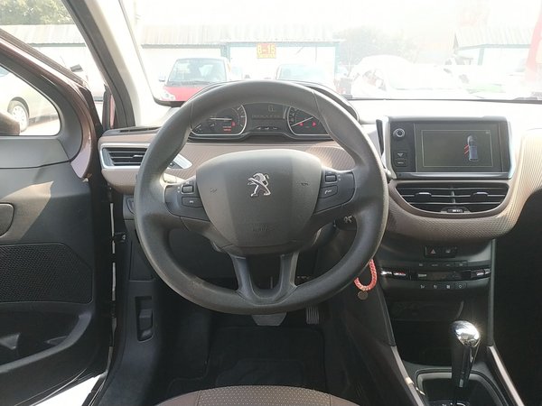 Peugeot 2008 2014, 92500 км, за 5279 USD - фото 12