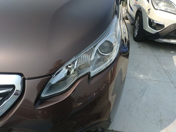 Peugeot 2008 2014, 92500 км, за 5279 USD
