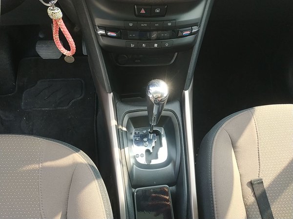 Peugeot 2008 2014, 92500 км, за 5279 USD - фото 15