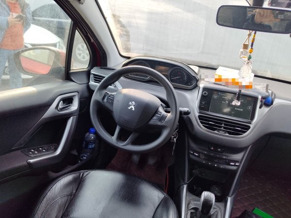 Peugeot 2008 2014, 130900 км, за 2944 USD - фото 11