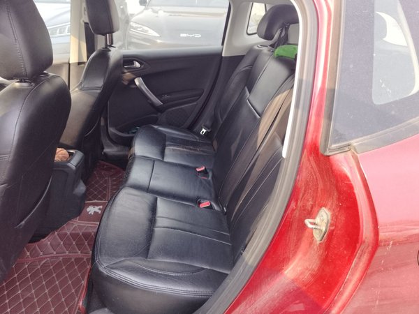 Peugeot 2008 2014, 130900 км, за 2944 USD - фото 18