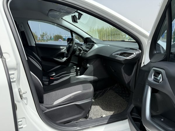 Peugeot 2008 2014, 102000 км, за 5249 USD - фото 26