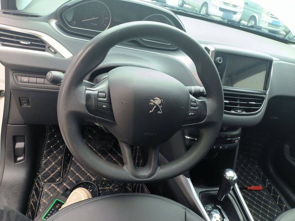 Peugeot 2008 2014, 110200 км, за 4959 USD - фото 12