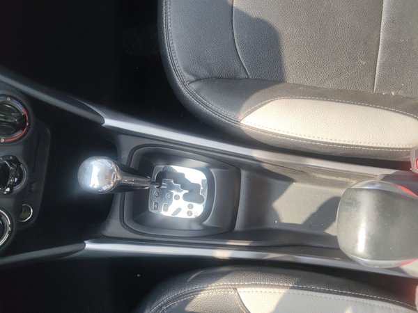 Peugeot 2008 2014, 113100 км, за 5636 USD - фото 13