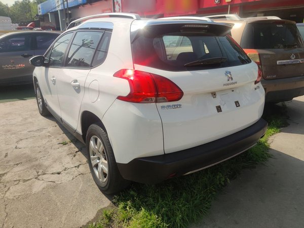 Peugeot 2008 2014, 113100 км, за 5636 USD