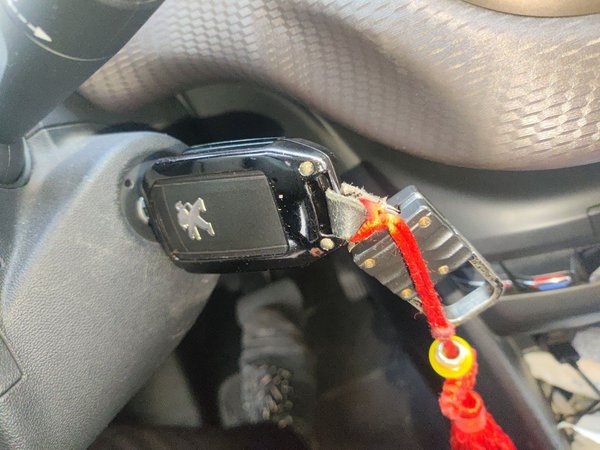 Peugeot 2008 2014, 58300 км, за 3188 USD - фото 9