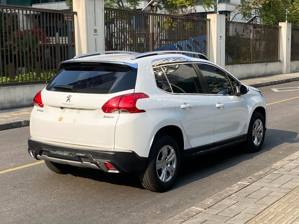Peugeot 2008 2014, 70300 км, за 5109 USD