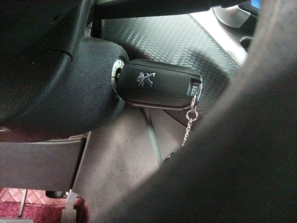 Peugeot 2008 2014, 70300 км, за 5109 USD - фото 22