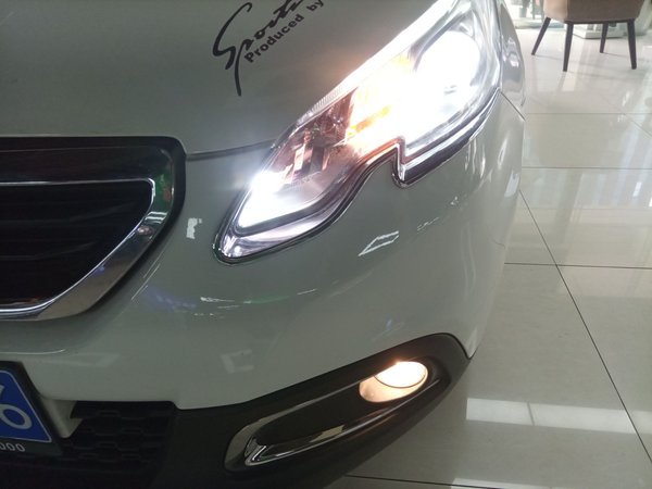 Peugeot 2008 2014 1.6L Automatic Trend Edition, 2014 года