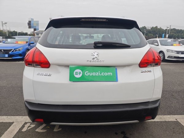 Peugeot 2008 2014, 93000 км, за 5567 USD