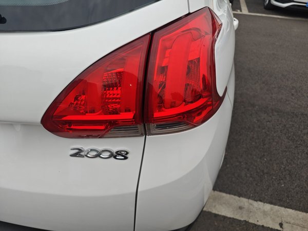 Peugeot 2008 2014, 93000 км, за 5567 USD - фото 7
