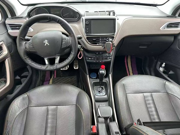 Peugeot 2008 2015, 28000 км, за 6619 USD - фото 11
