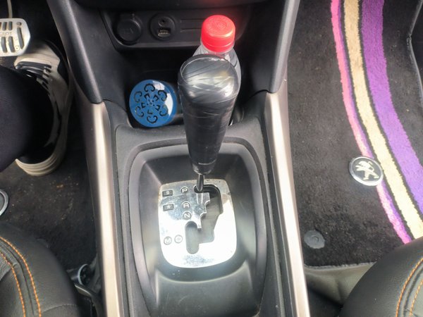 Peugeot 2008 2015, 28000 км, за 6619 USD