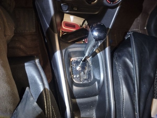 Peugeot 2008 2015, 54500 км, за 4886 USD - фото 13