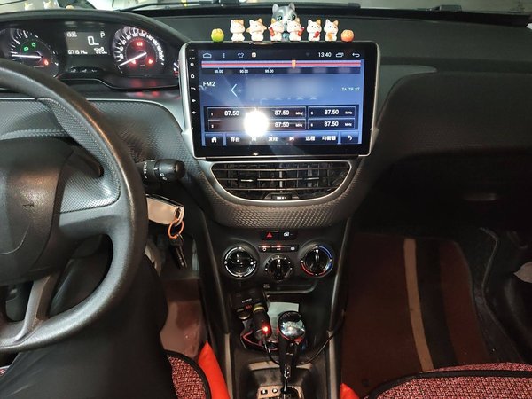 Peugeot 2008 2015, 71500 км, за 5574 USD - фото 13