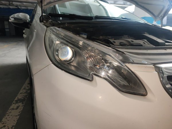 Peugeot 2008 2015, 71500 км, за 5574 USD - фото 8