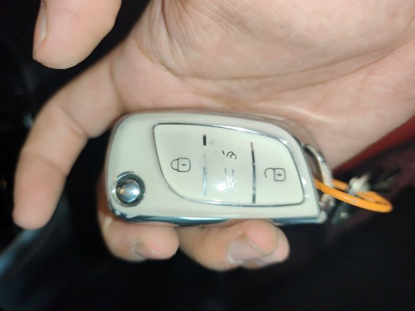 Peugeot 2008 2015, 71500 км, за 5574 USD - фото 16