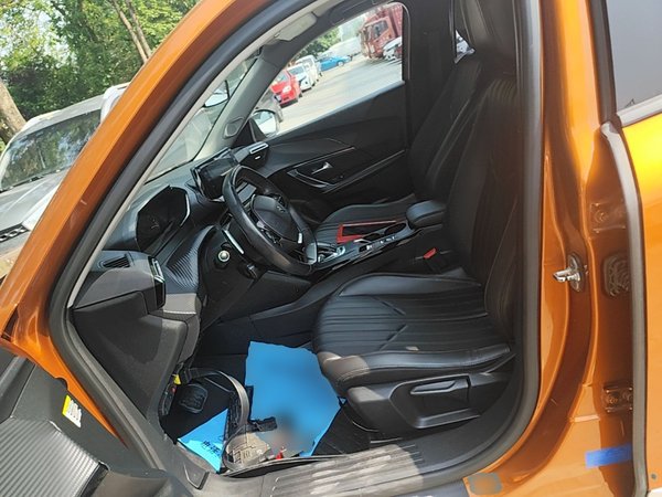 Peugeot 2008 2020, 108600 км, за 6763 USD - фото 18