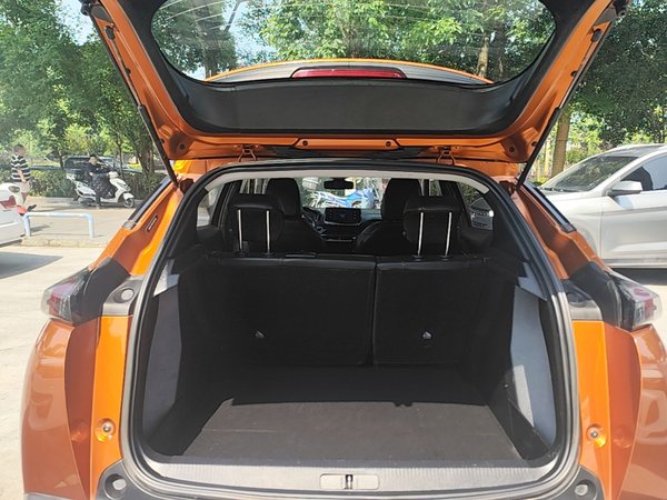 Peugeot 2008 2020, 108600 км, за 6763 USD - фото 22