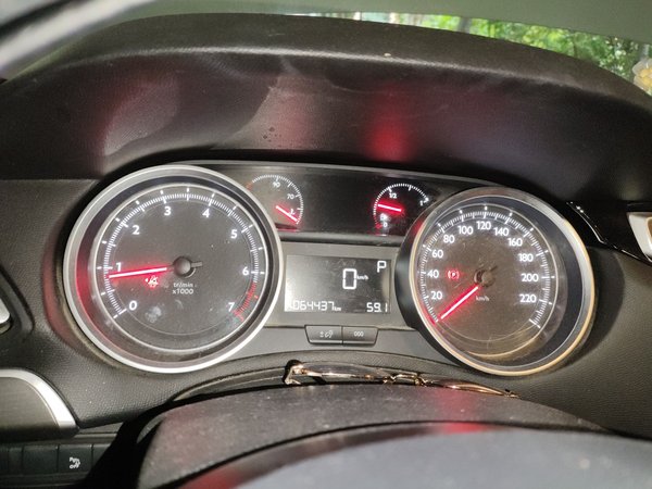 Peugeot 408 2016, 64400 км, за 5563 USD - фото 12