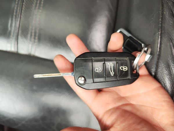 Peugeot 3008 2013, 184300 км, за 3173 USD - фото 9