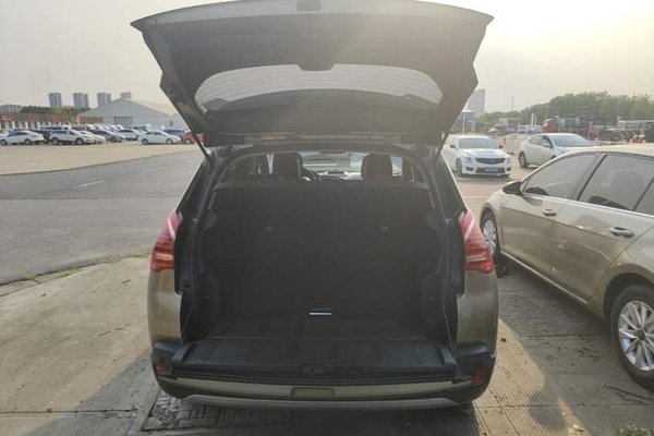 Peugeot 3008 2015, 120800 км, за 5093 USD - фото 22